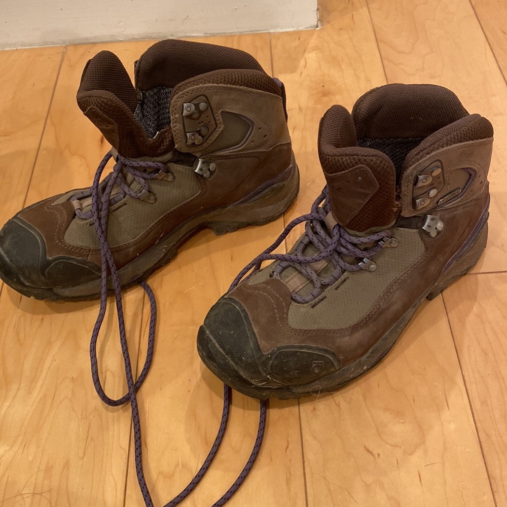 Oboz women’s lace up hiking boots - Picture 3 of 6
